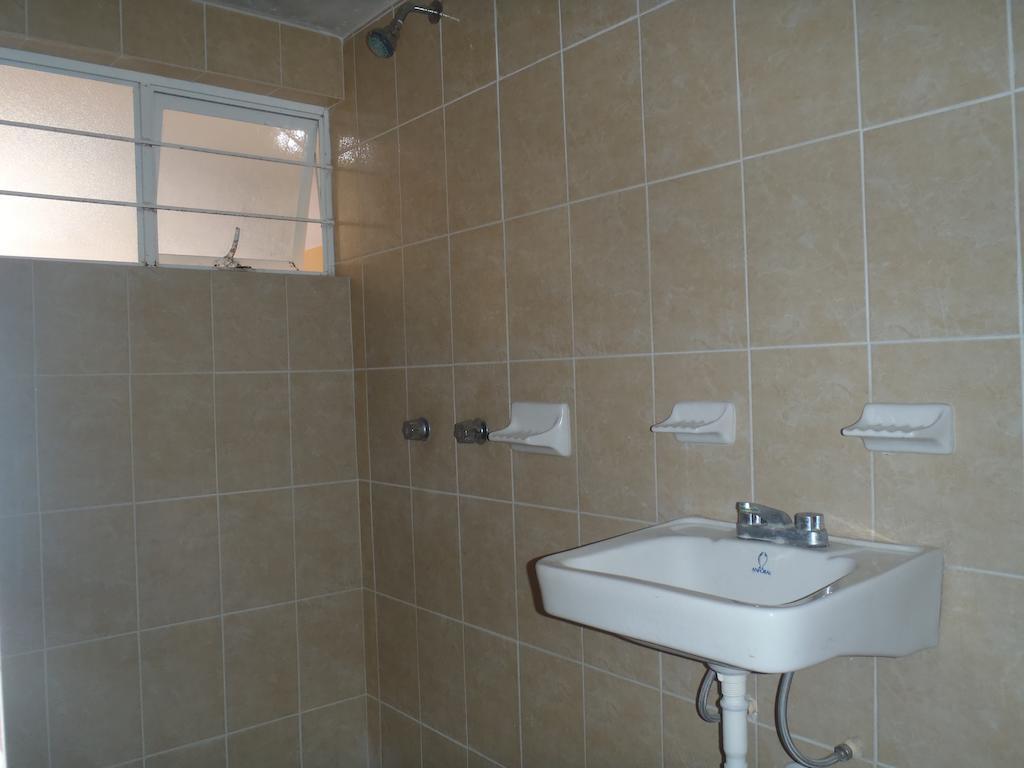 Hotel Casa De Huespedes Hidalgo Tehuacán Стая снимка